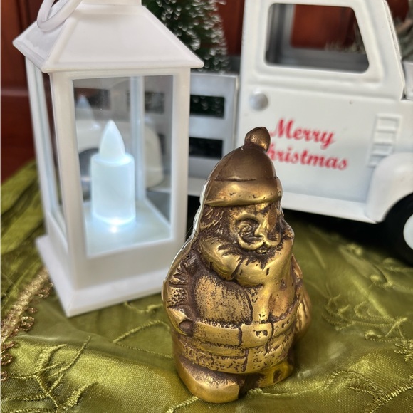 Brass Mann Korean  Santa Figurine - Picture 2 of 11